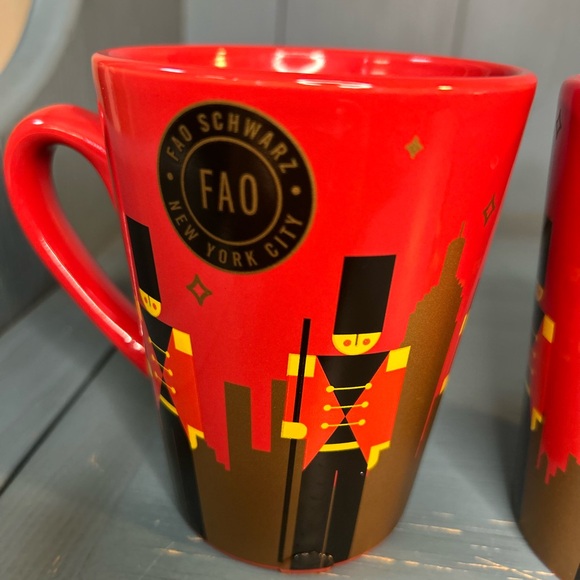 FAO Schwarz NYC, Set of 2 Mugs (Christmas Nutcracker Soldiers D3) - Picture 2 of 8